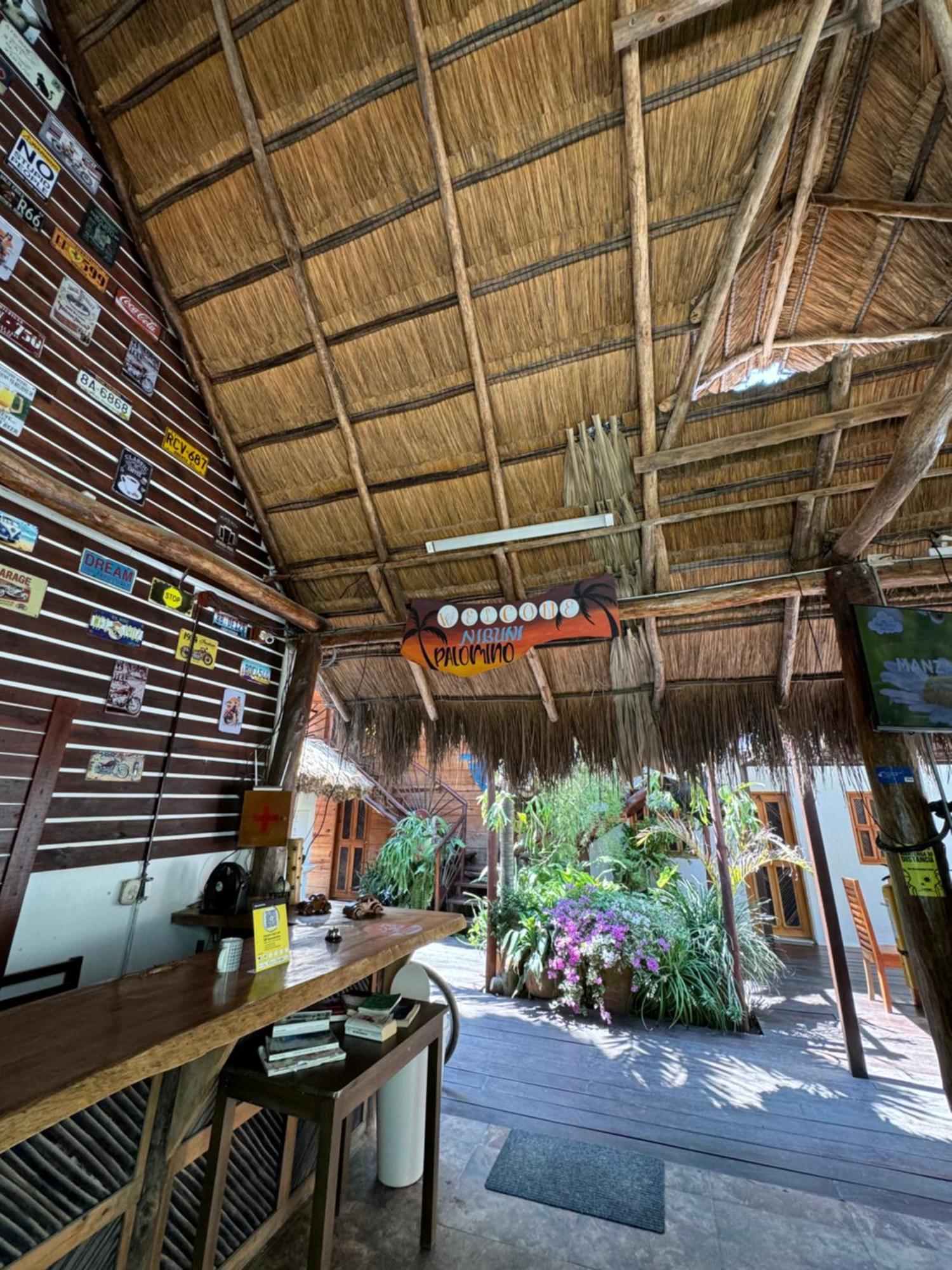 Hostal Nibuni Palomino Exterior photo